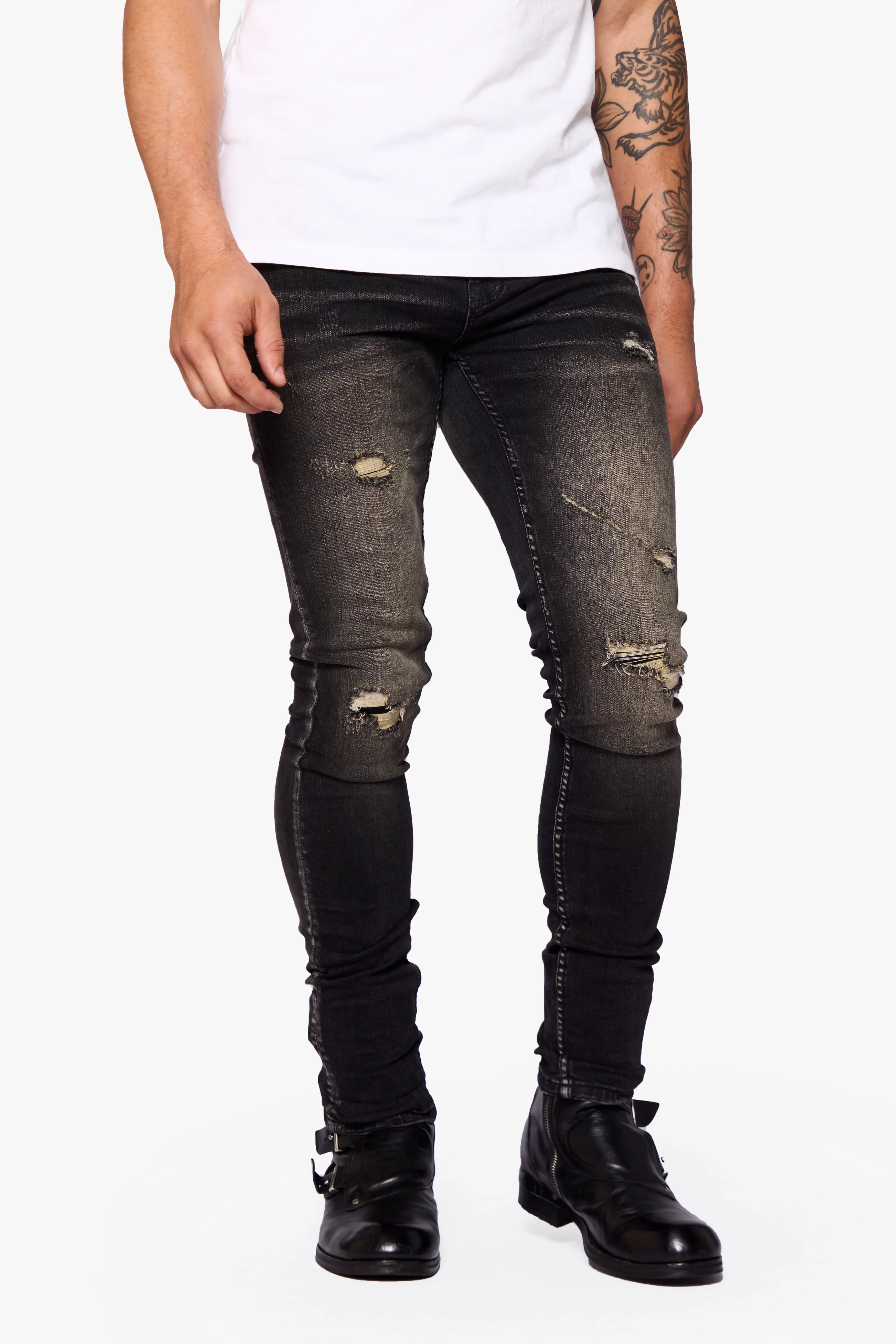 ANOM SKINNY FIT "SAYA"
