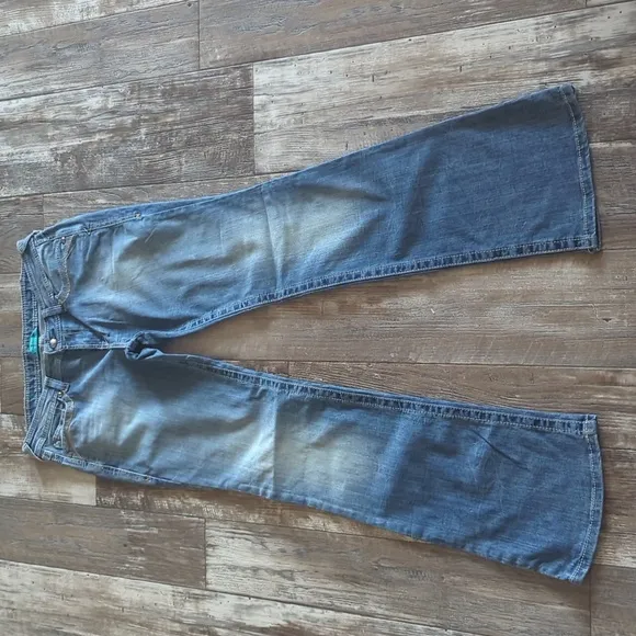 ARIAT Turquoise cowgirl bootcut jeans embroidered back pockets sz 30L