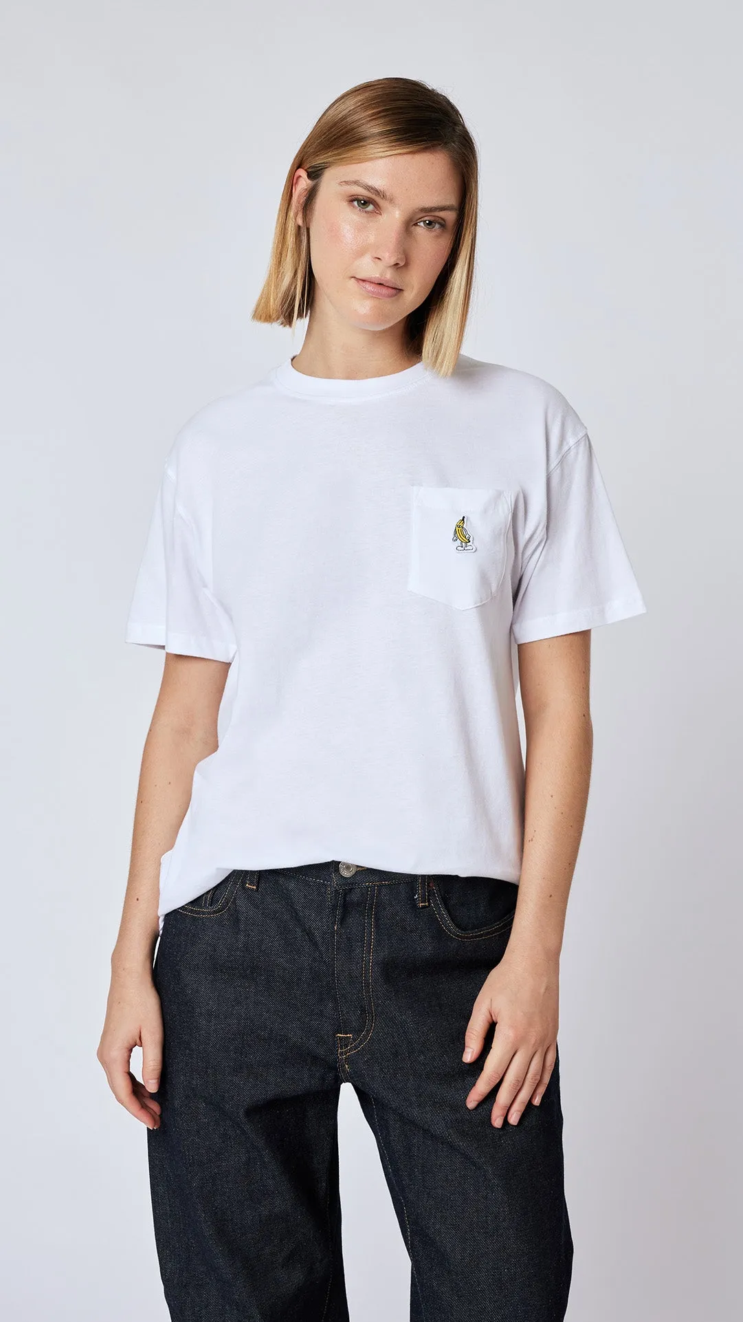 CAMISETA POCKET BANANA BLANCA