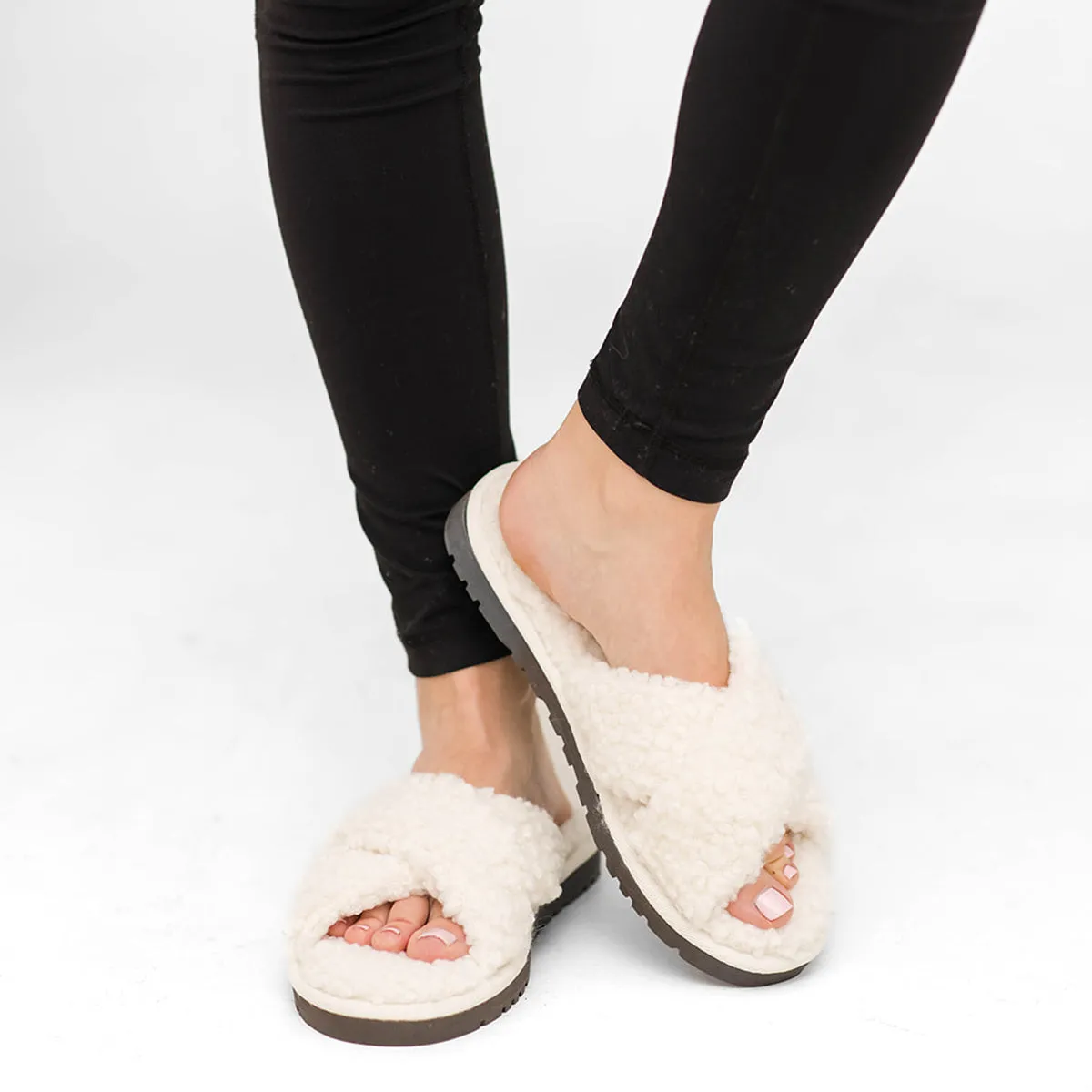 Carlie Criss Cross Recycled Slipper | Cloud