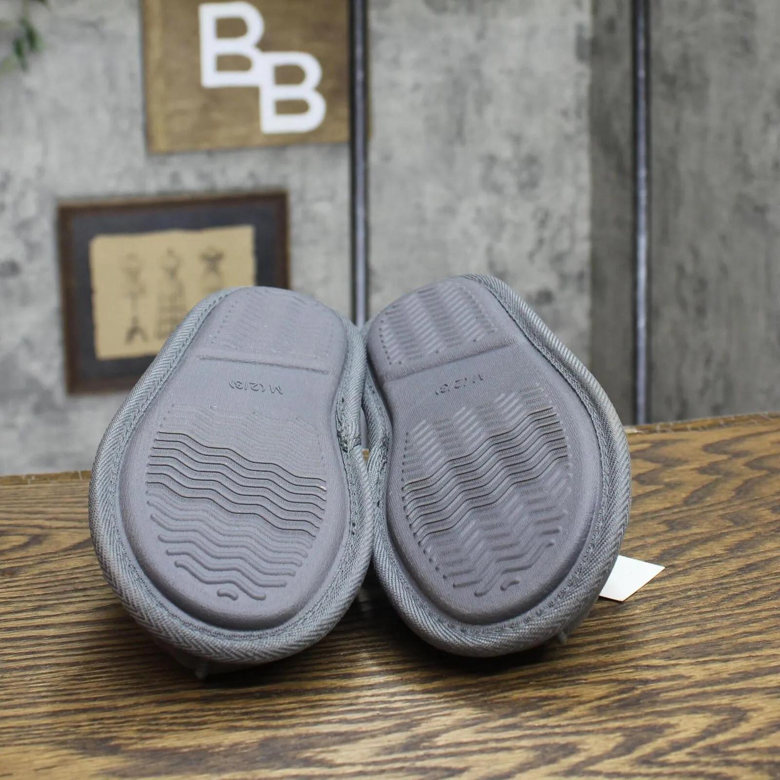 Cat & Jack Boys Ellis Scuff Slippers 88498266