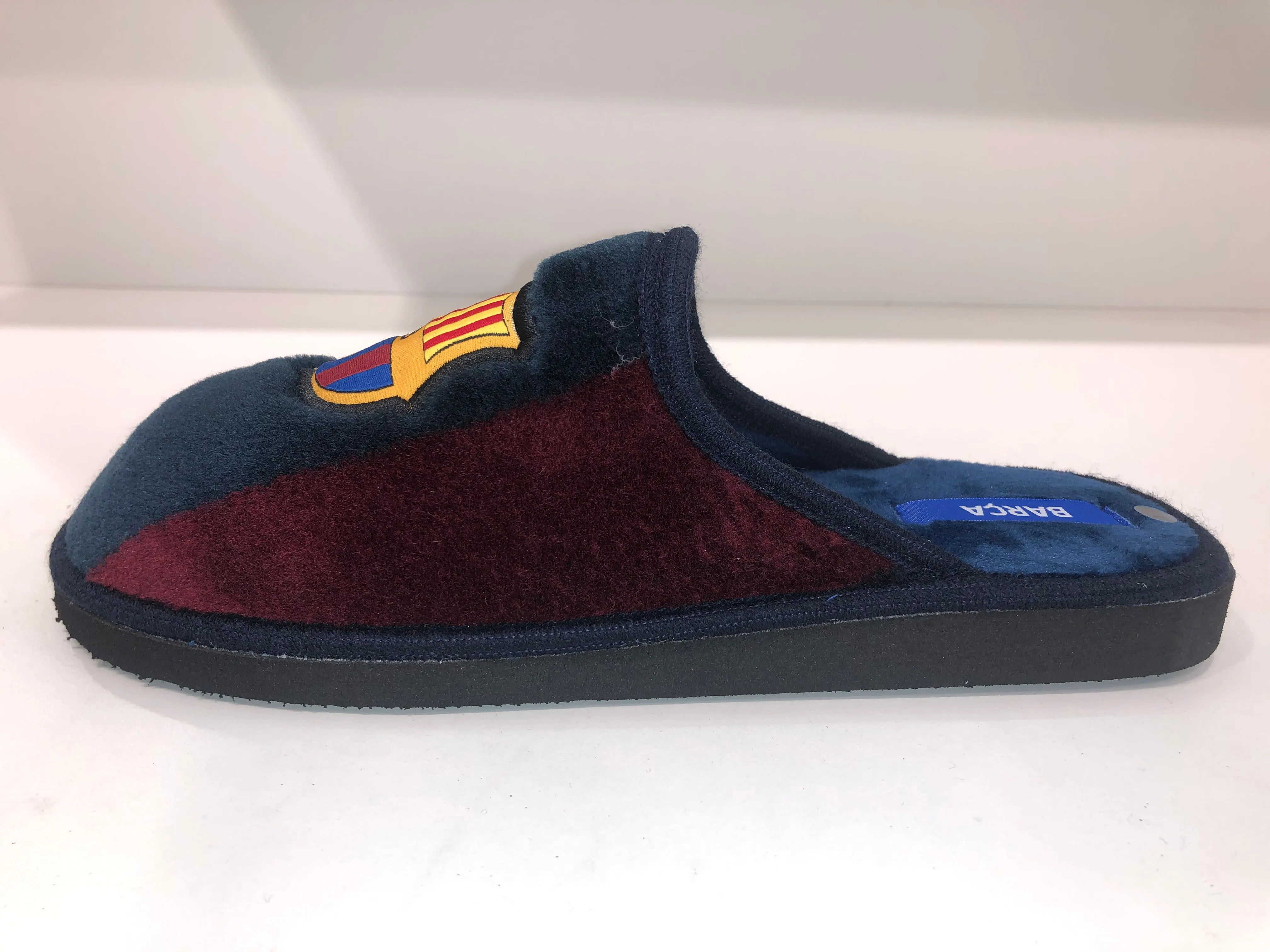 CFA29 DARK THREE STRIPES