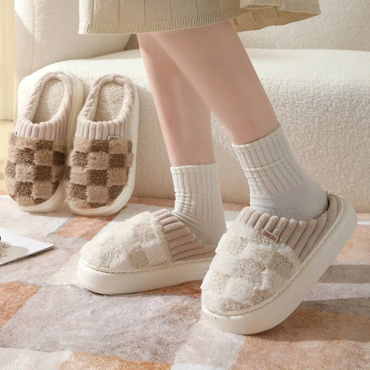CHECKERED FUZZY WARMIES SLIPPERS CWSHS0270