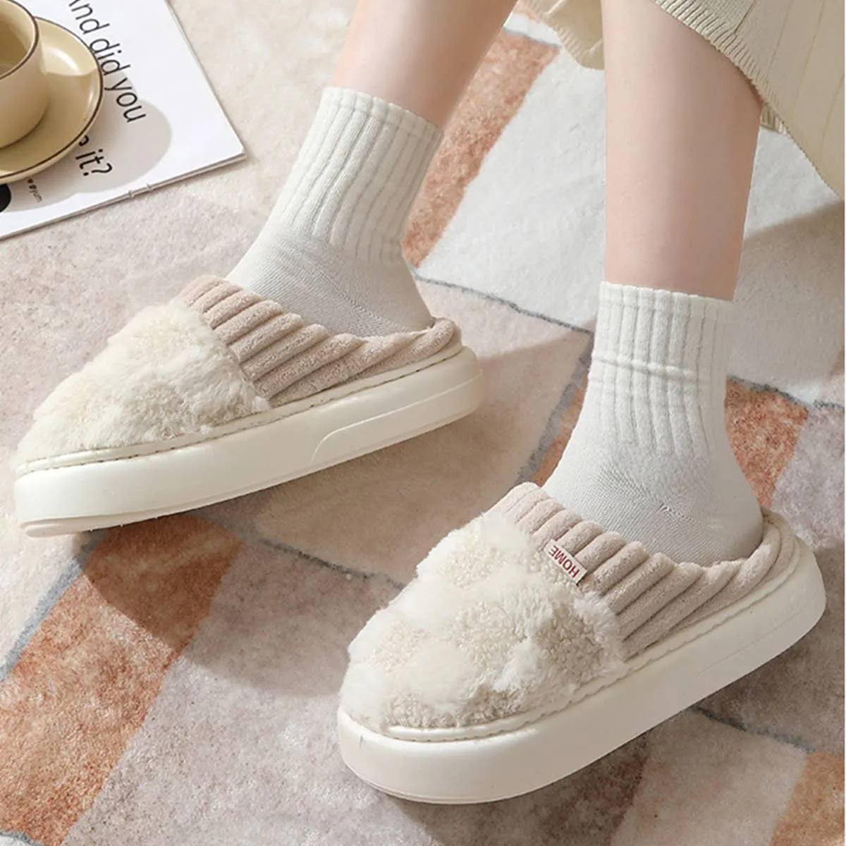 CHECKERED FUZZY WARMIES SLIPPERS CWSHS0270