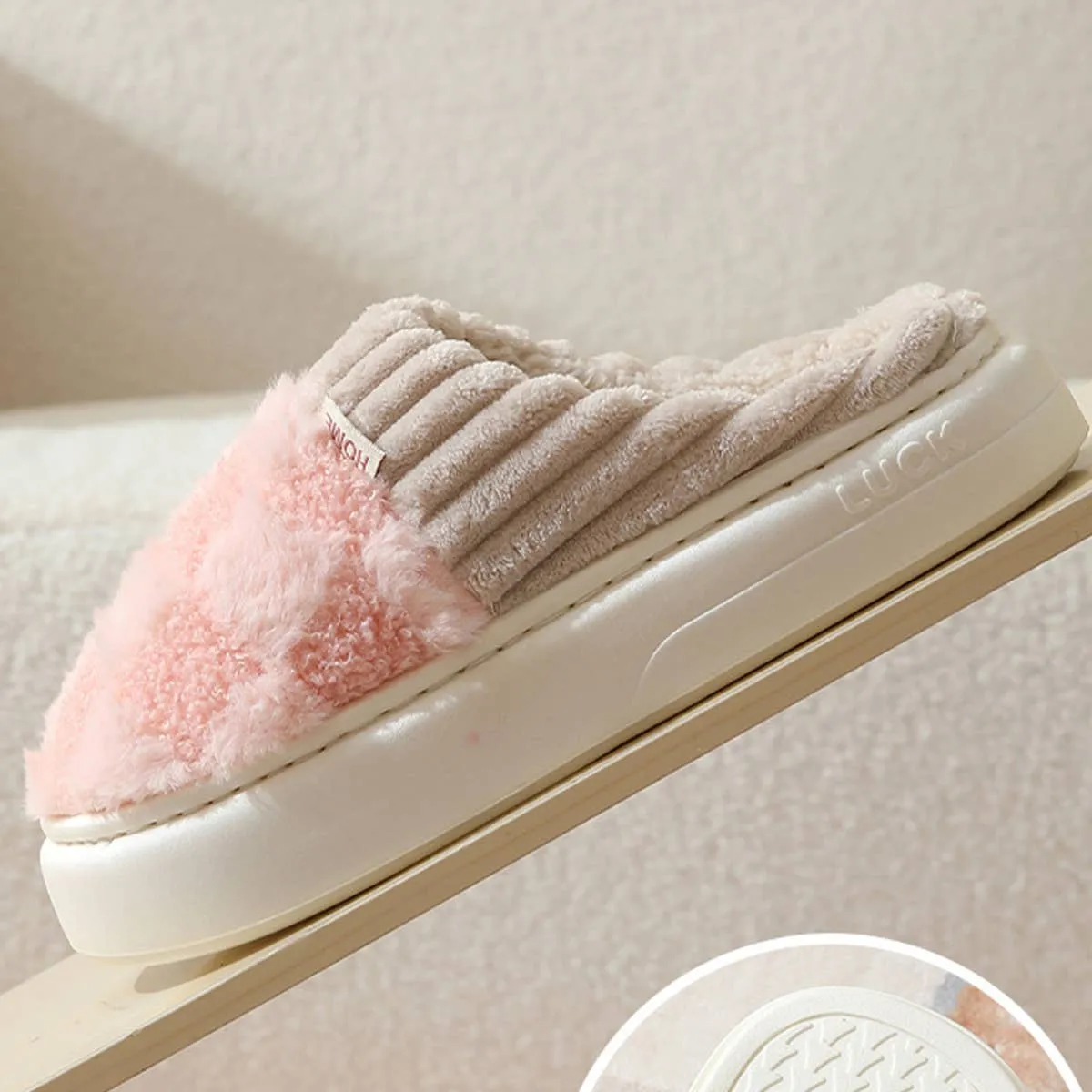 CHECKERED FUZZY WARMIES SLIPPERS CWSHS0270