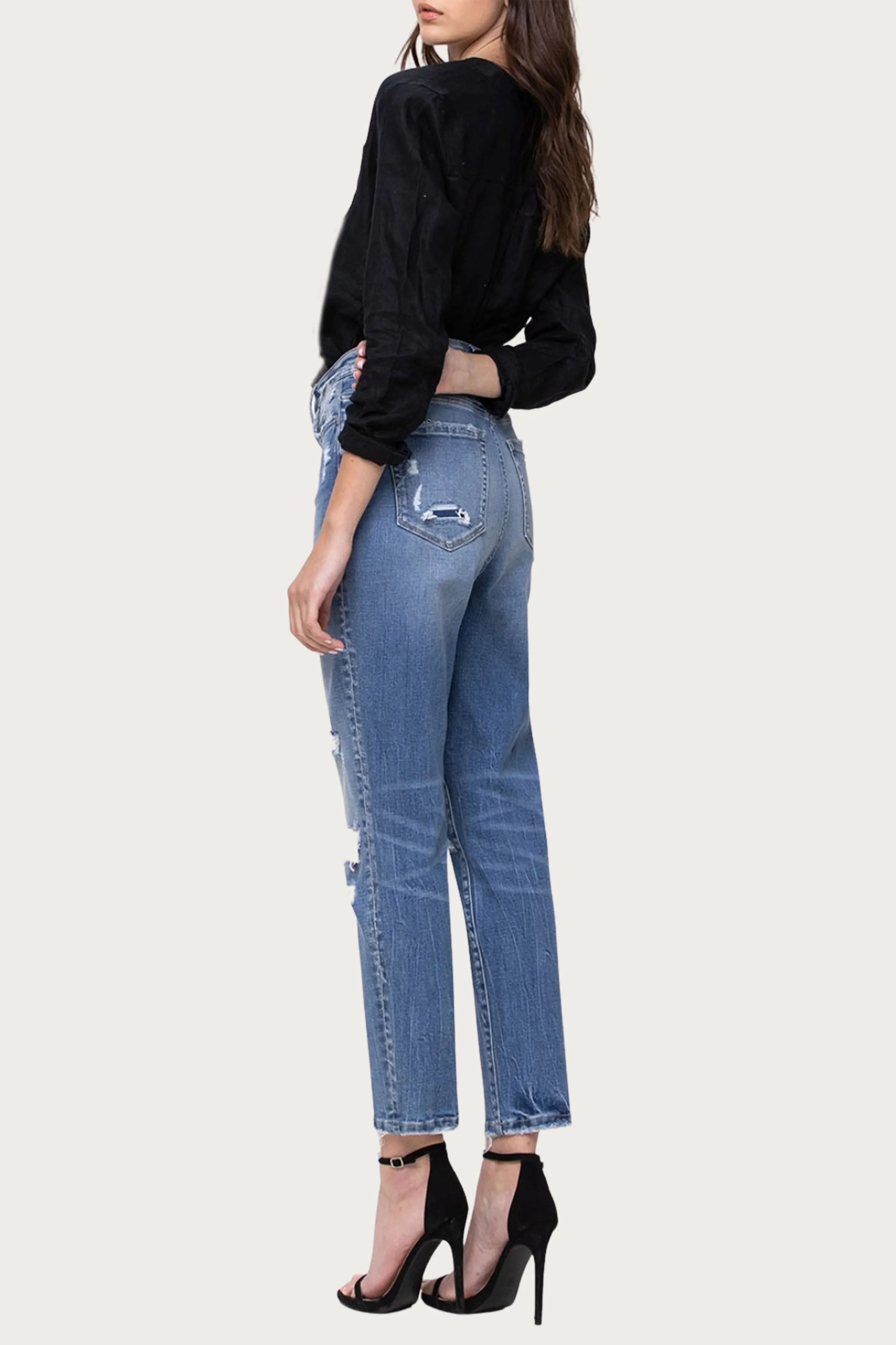 COMFORT STRETCH HIGH-RISE DISTRESSED MOM JEANS
