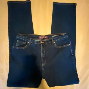 COPY - Gloria Vanderbilt Amanda Denim Blue Jeans Size 12