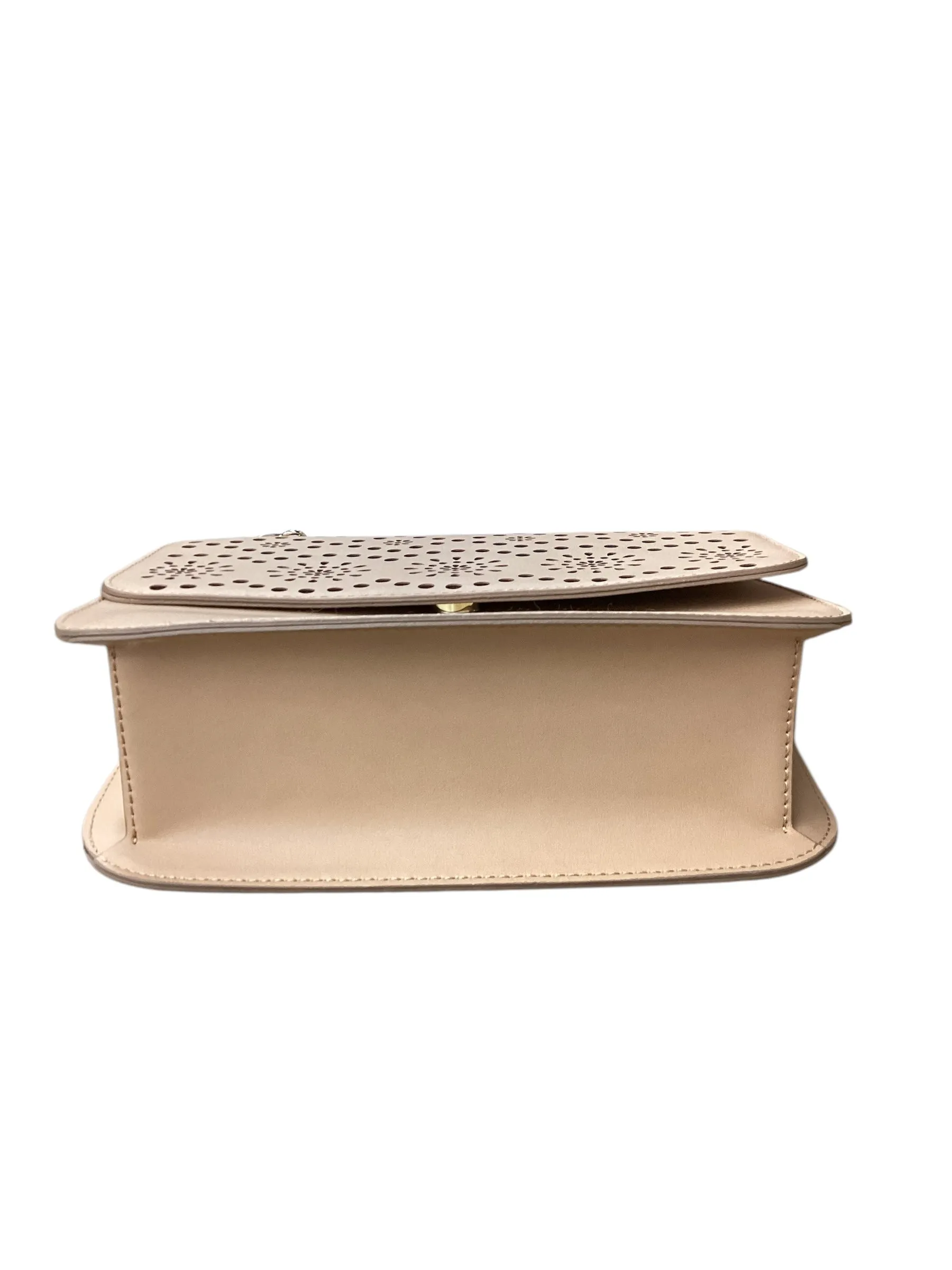 Crossbody By Chelsea 28, Size: Medium