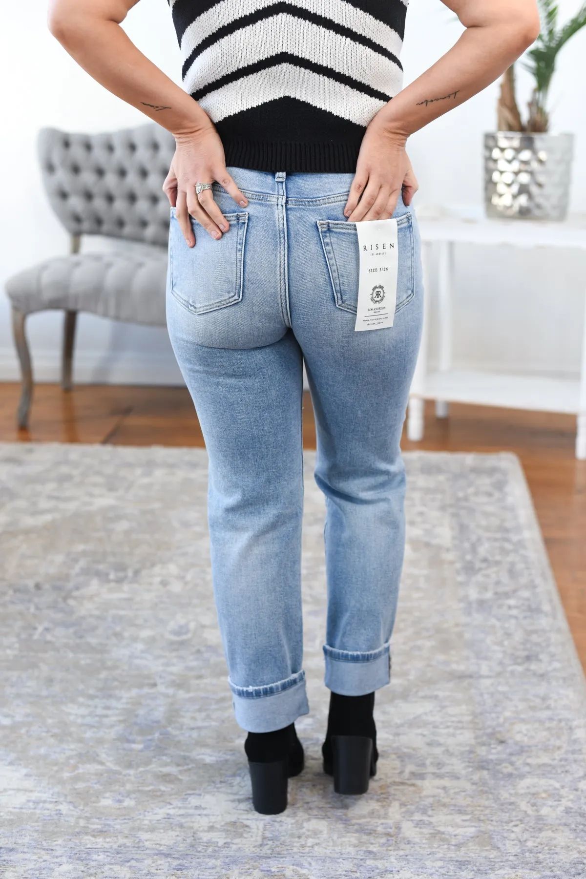 Eva Tummy Control Crop Straight Risen Jeans - Light Wash