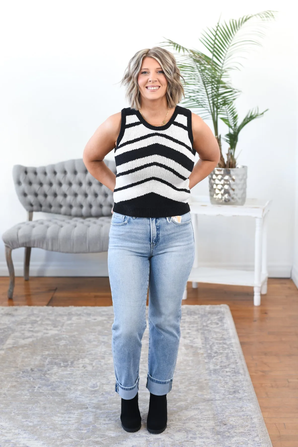 Eva Tummy Control Crop Straight Risen Jeans - Light Wash