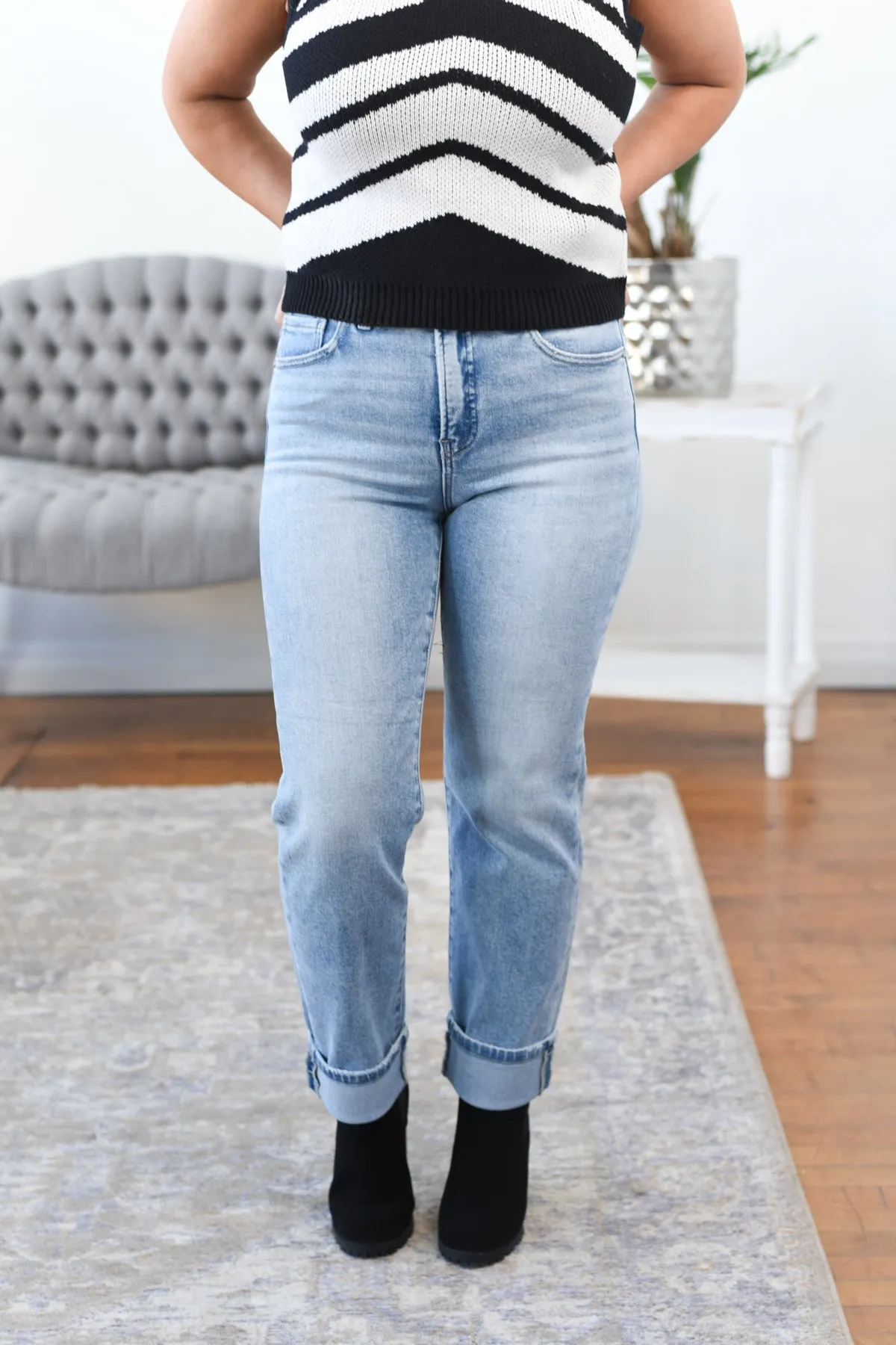Eva Tummy Control Crop Straight Risen Jeans - Light Wash