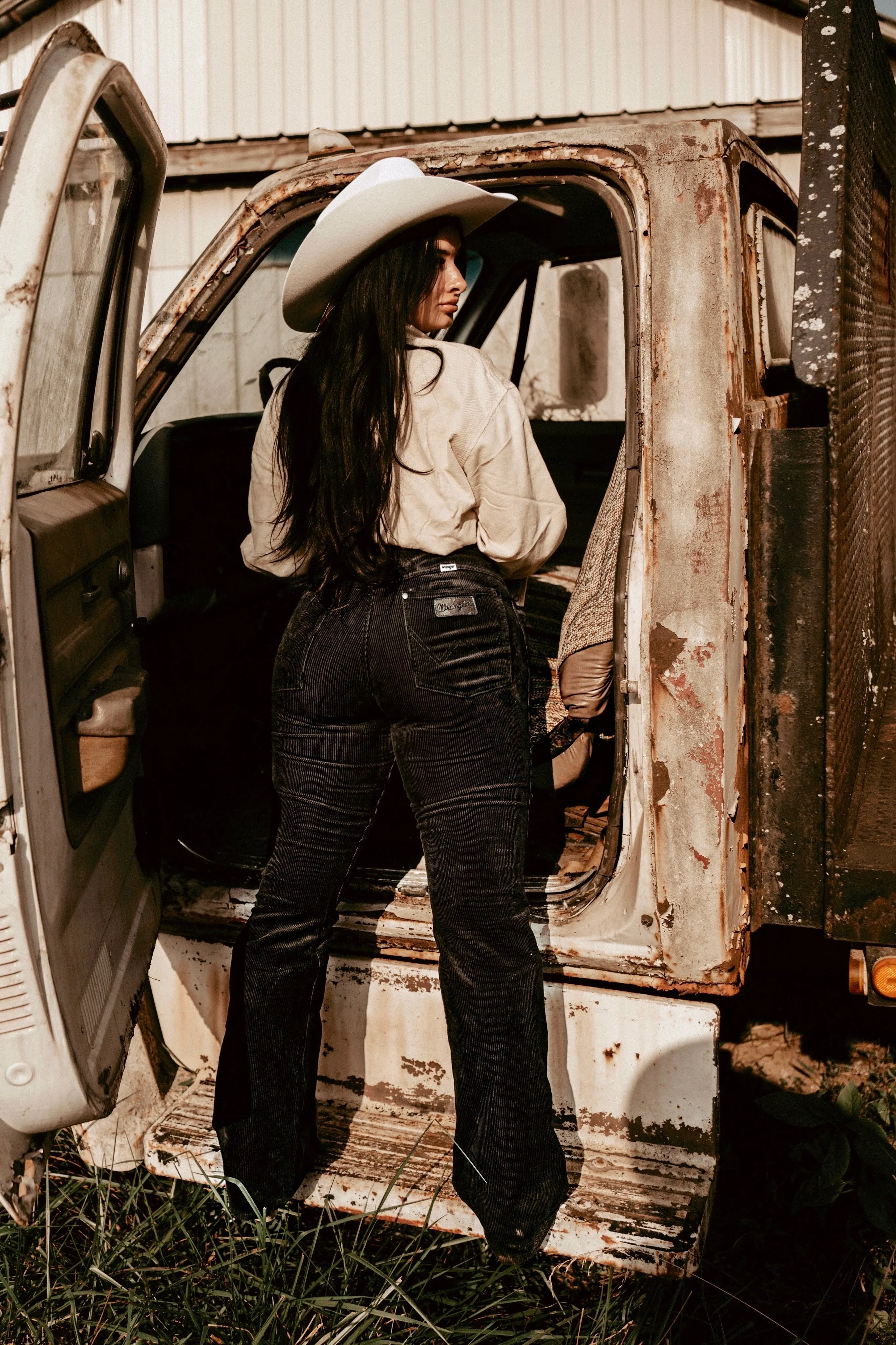 Final Sale ✨ Wrangler Elvira Corduroy Bootcut