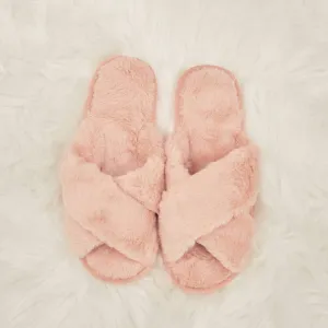 Fluffy Slippers in Pink