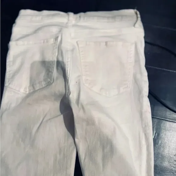 FREE PEOPLE BUSTED KNEE HIGH WAIST SKINNY JEANS SIZE 26 OFF WHITE