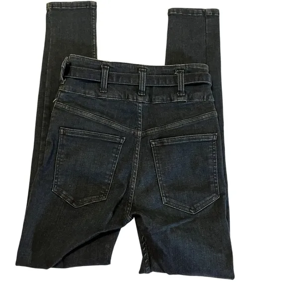 Free People We the Free Super High Rise Retro Jeans with matching Denim Belt 24