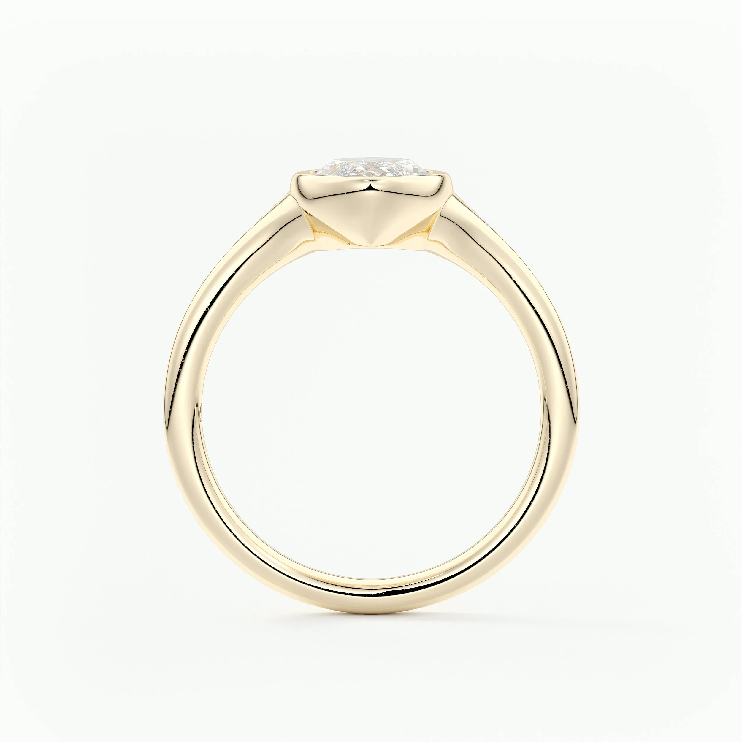 Golden Bathtub | Marquise