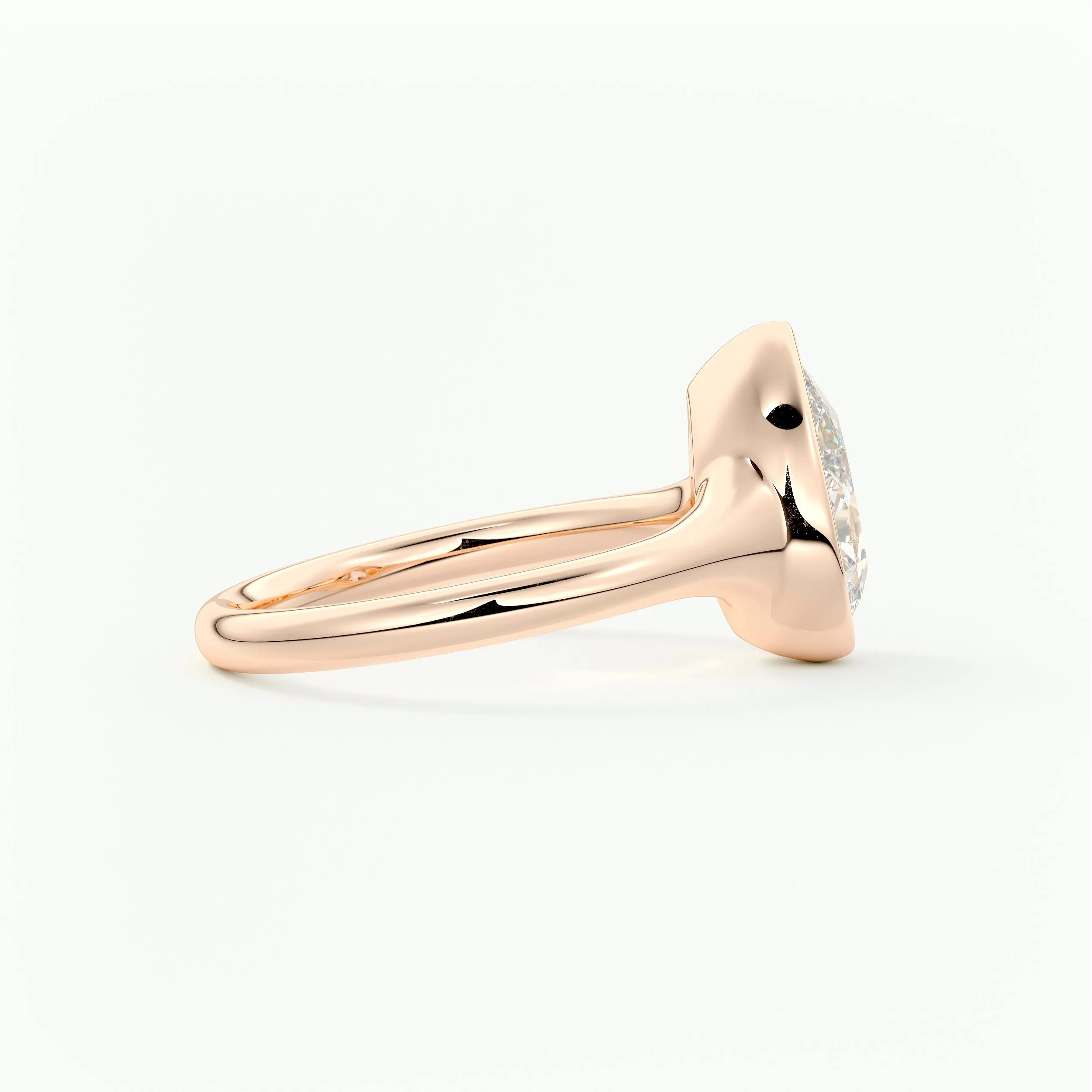 Golden Bathtub | Pear