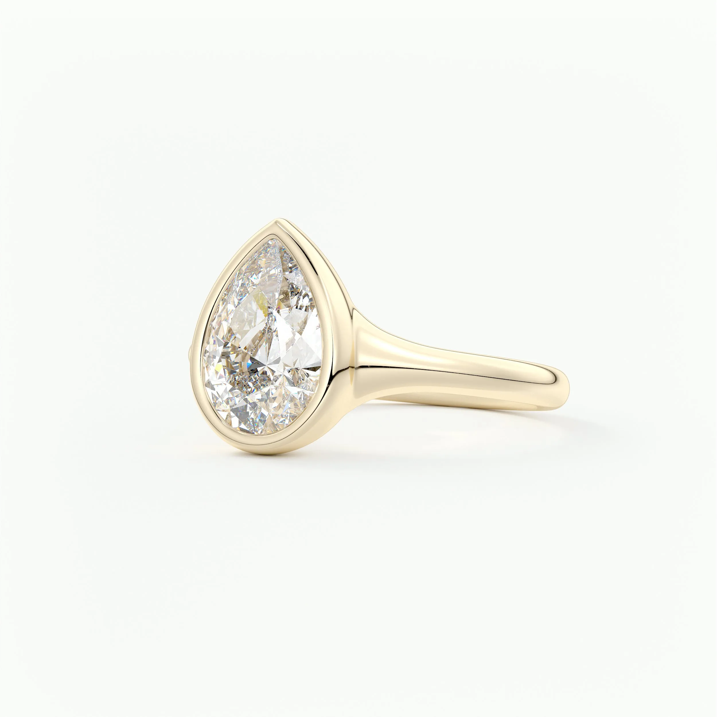 Golden Bathtub | Pear
