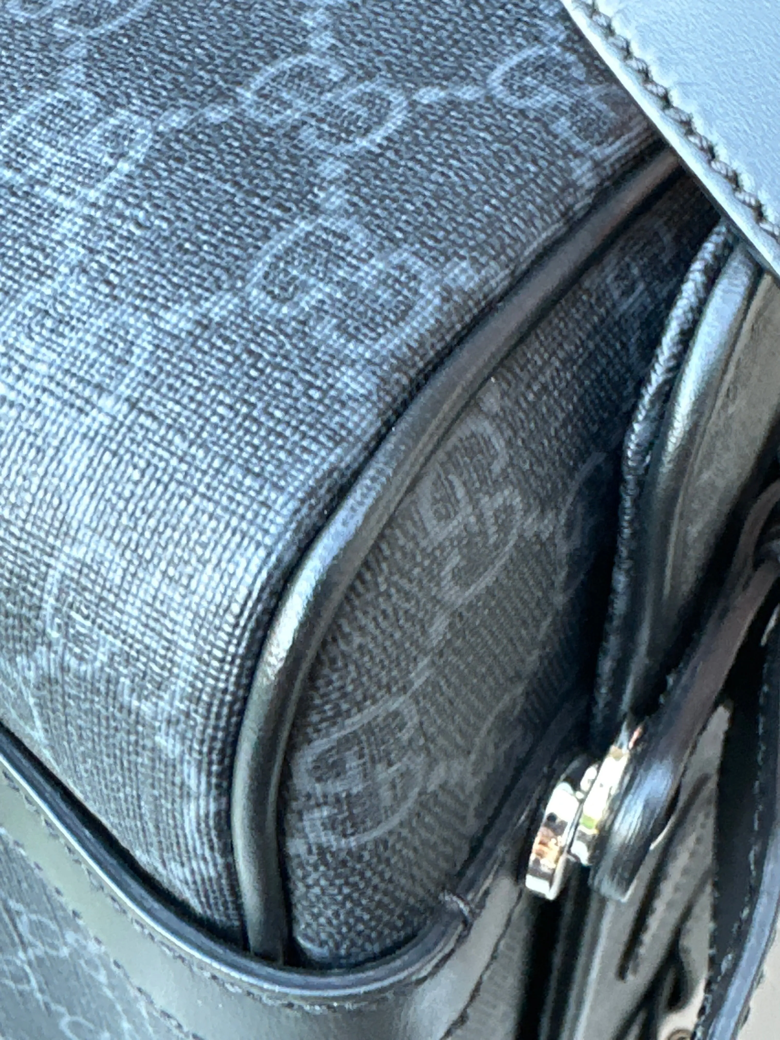 Gucci GG Messenger Bag Shoulder Bag