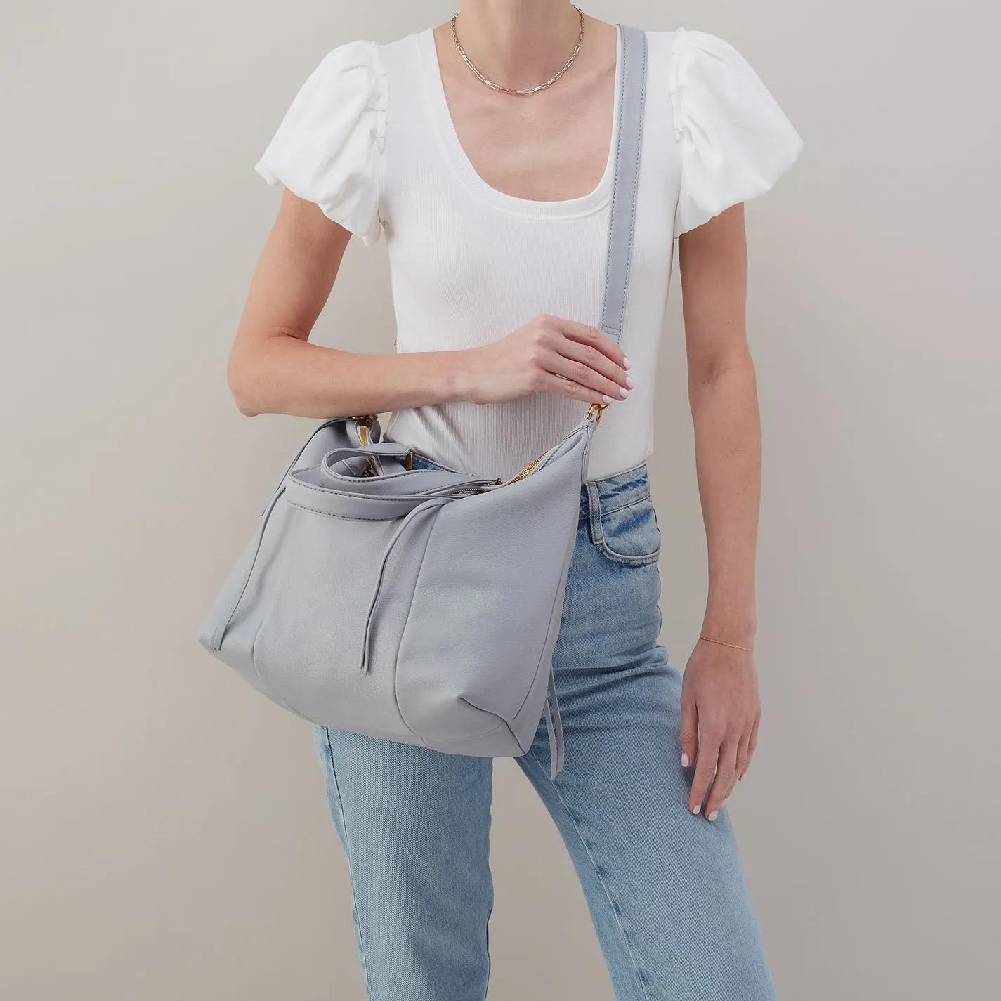 Harley Satchel In Pebbled Leather - Blue Pearl