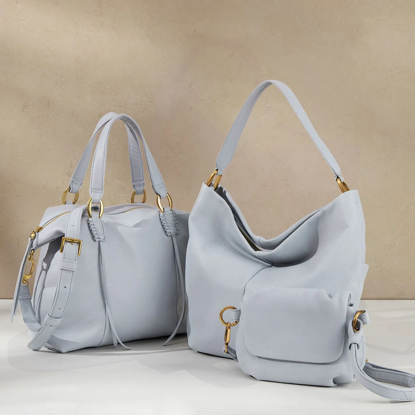 Harley Satchel In Pebbled Leather - Blue Pearl