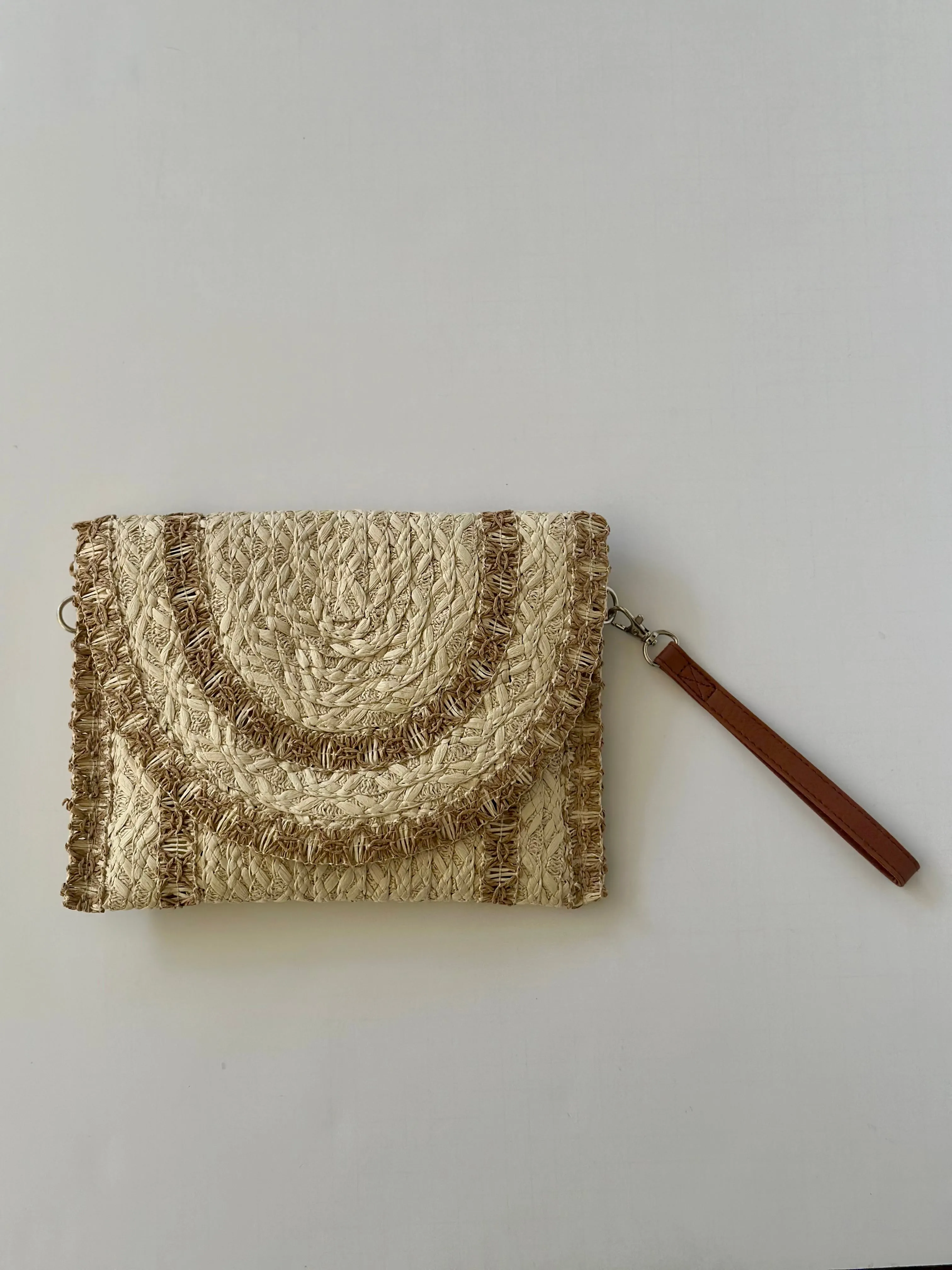 HB32 STRAW CLUTCH BAG