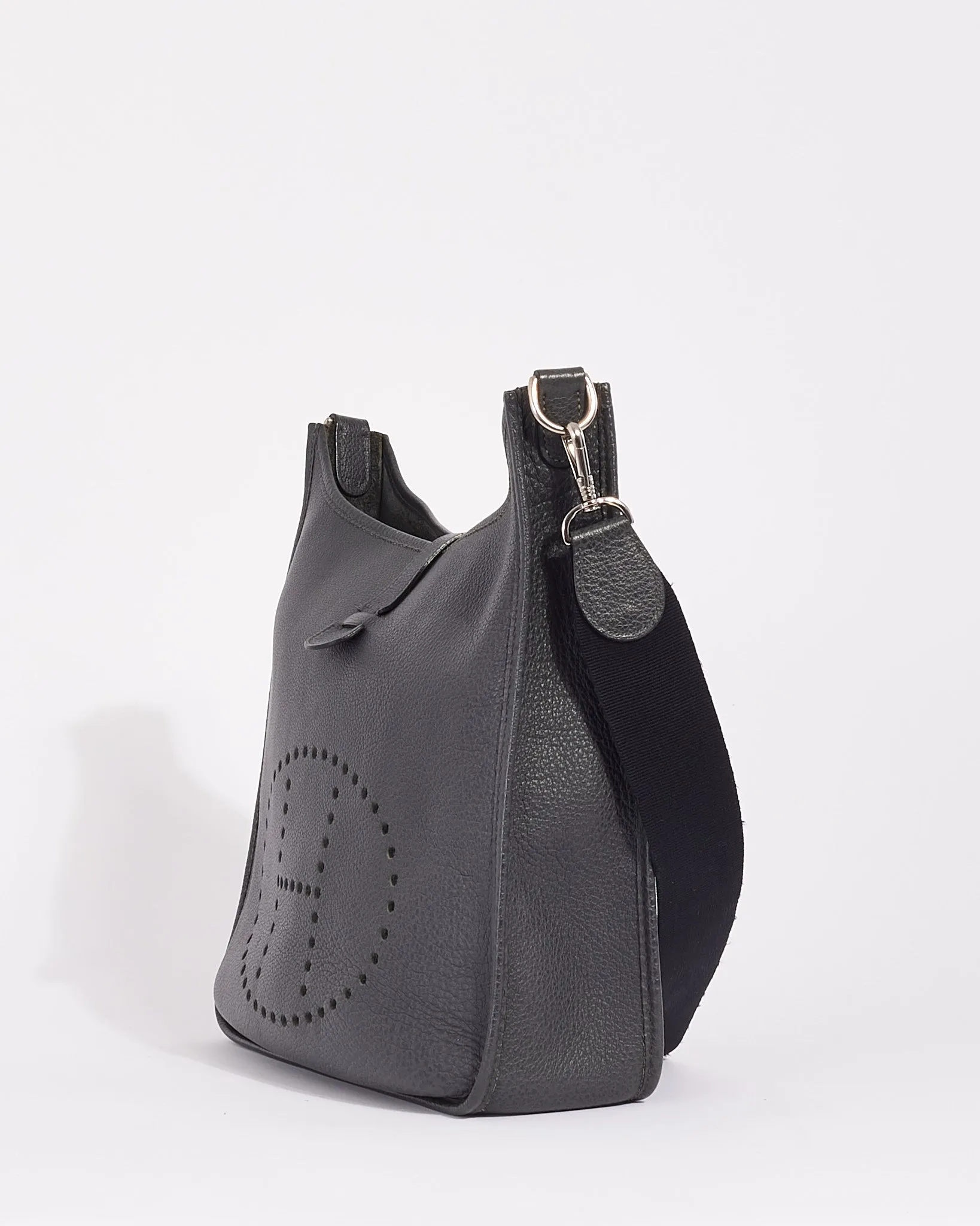 Hermès Dark Grey (Graphite) Clemence Leather Evelyne I GM Crossbody Bag