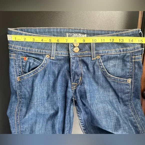 Hudson Jeans low rise bootcut denim jeans, flap pockets, med wash, size 27