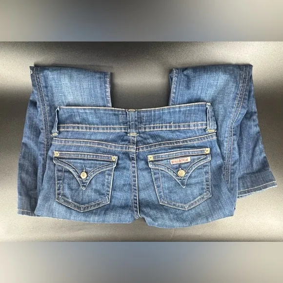 Hudson Jeans low rise bootcut denim jeans, flap pockets, med wash, size 27