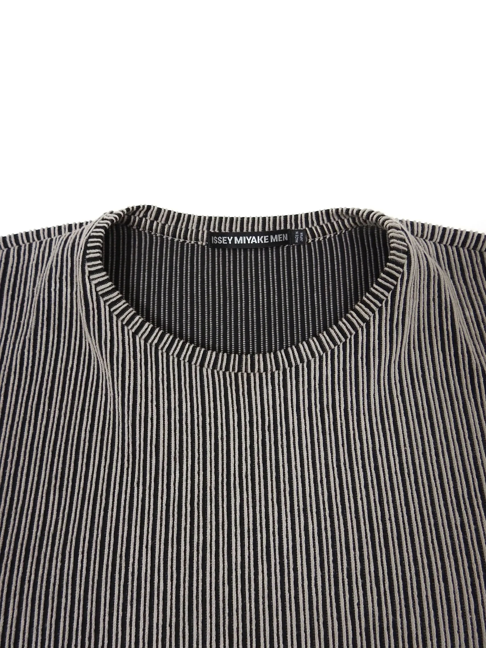 Issey Miyake Grey Striped T-Shirt Size 4 (XL)
