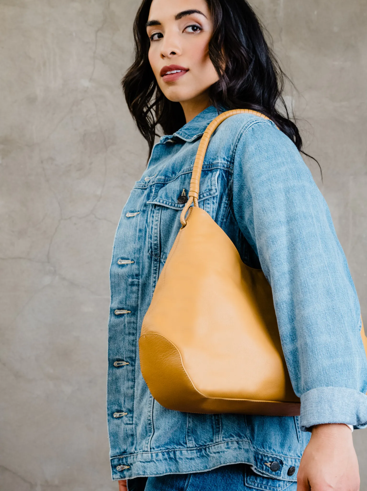 Jackee Shoulder Bag