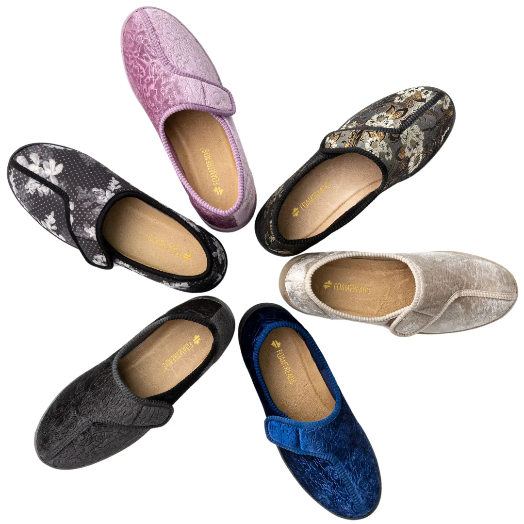 Jewel 2 Black Printed Flower Women's Slipper