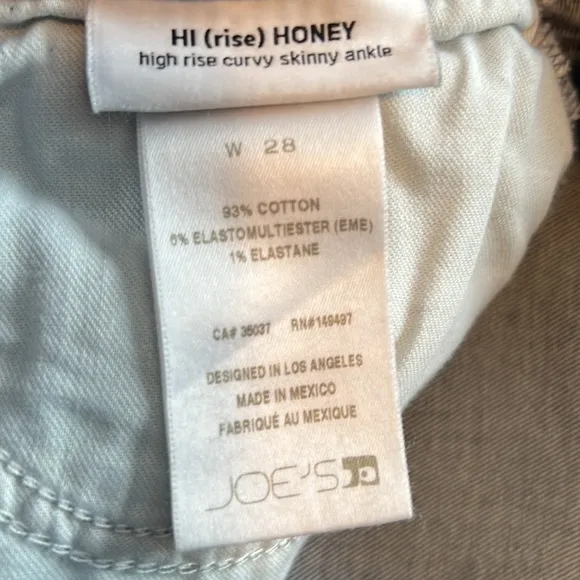 Joe’s hi rise curvy Skinny ankle honey New Size 28