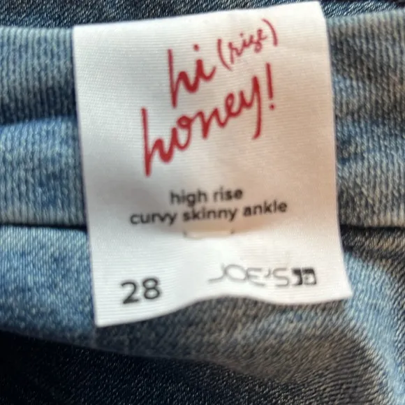 Joe’s hi rise curvy Skinny ankle honey New Size 28