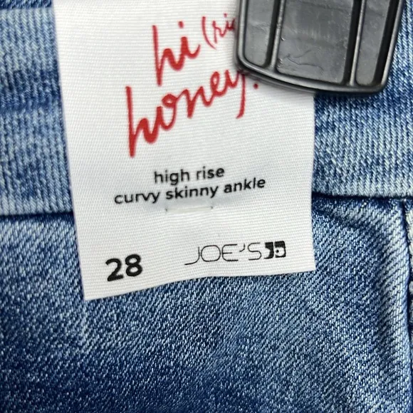 Joe’s hi rise curvy Skinny ankle honey New Size 28