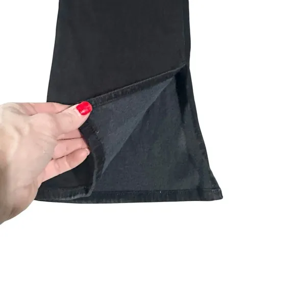 Joe's HI(rise) Curvy Cropped Boot Jeans in Black - 24  NWOT