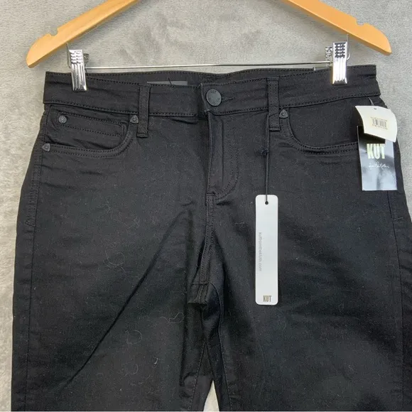 Kut from the Kloth Diana Skinny Jeans in Black. Size 8. (NWT).