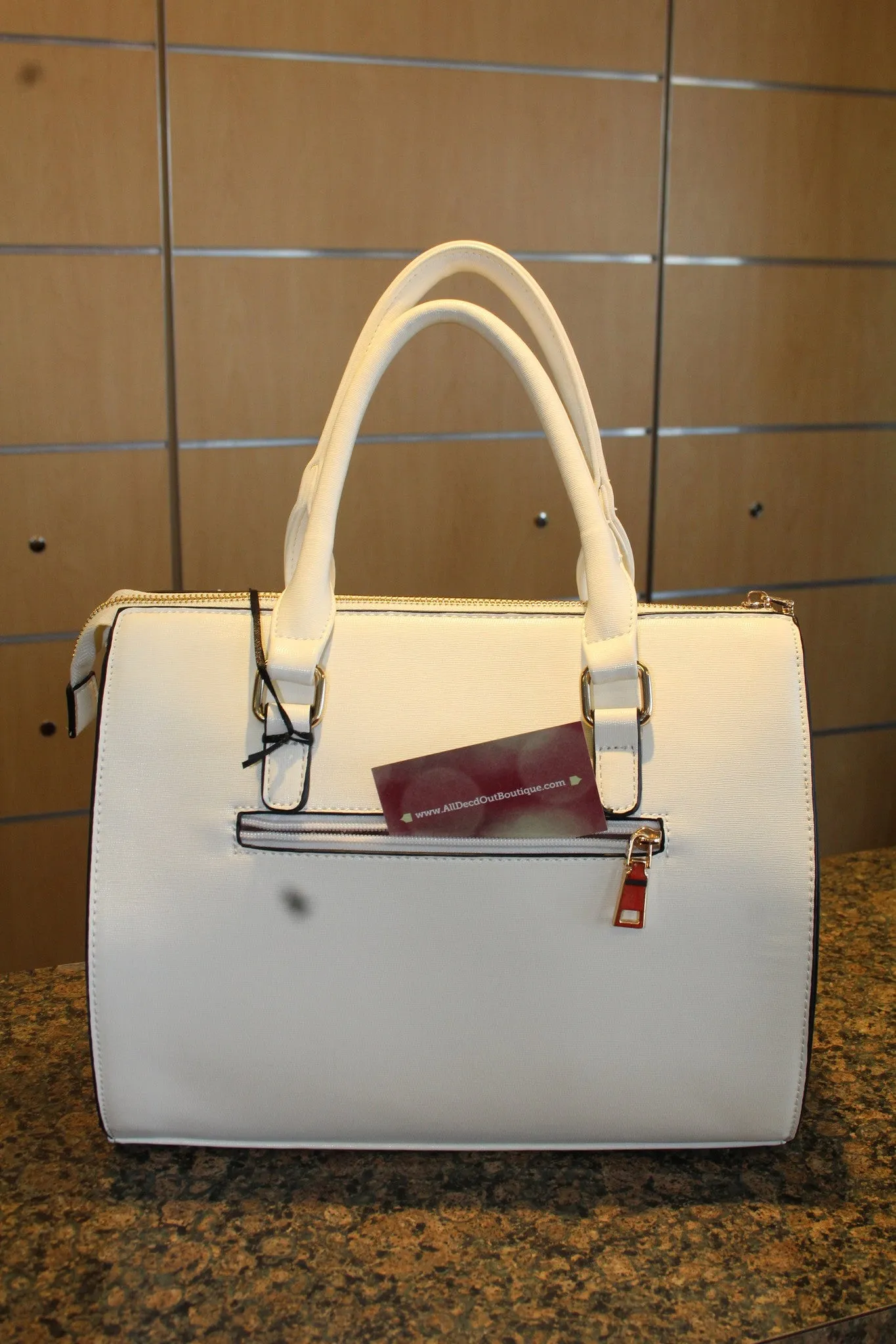 La Terre Fashion | Classic White Purse