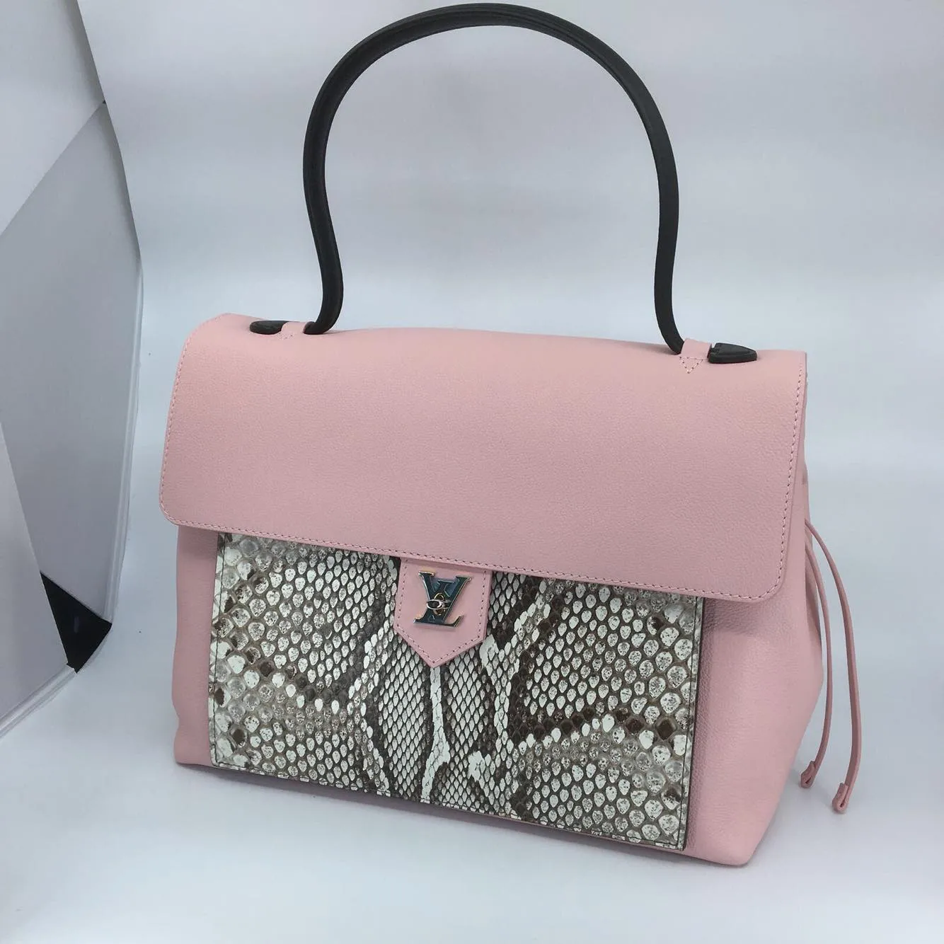 Lockme MM Python