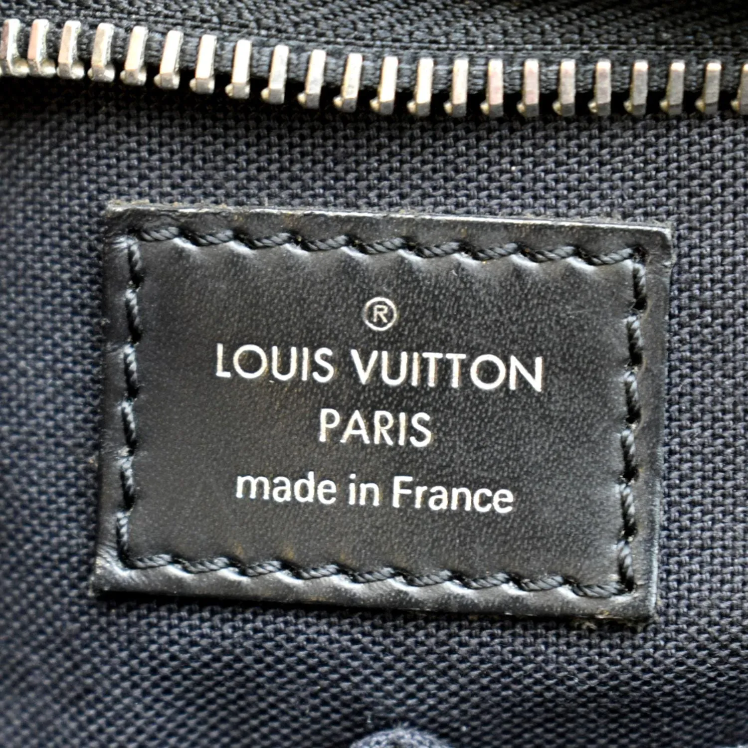 LOUIS VUITTON Bosphore Pochette Damier Graphite Messenger Bag Black