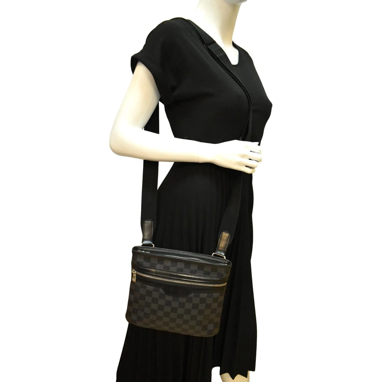 LOUIS VUITTON Bosphore Pochette Damier Graphite Messenger Bag Black