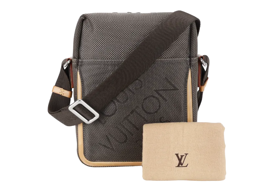 LOUIS VUITTON M93224 CITADIN DAMIER GEANT MESSENGER BAG NO DUST COVER