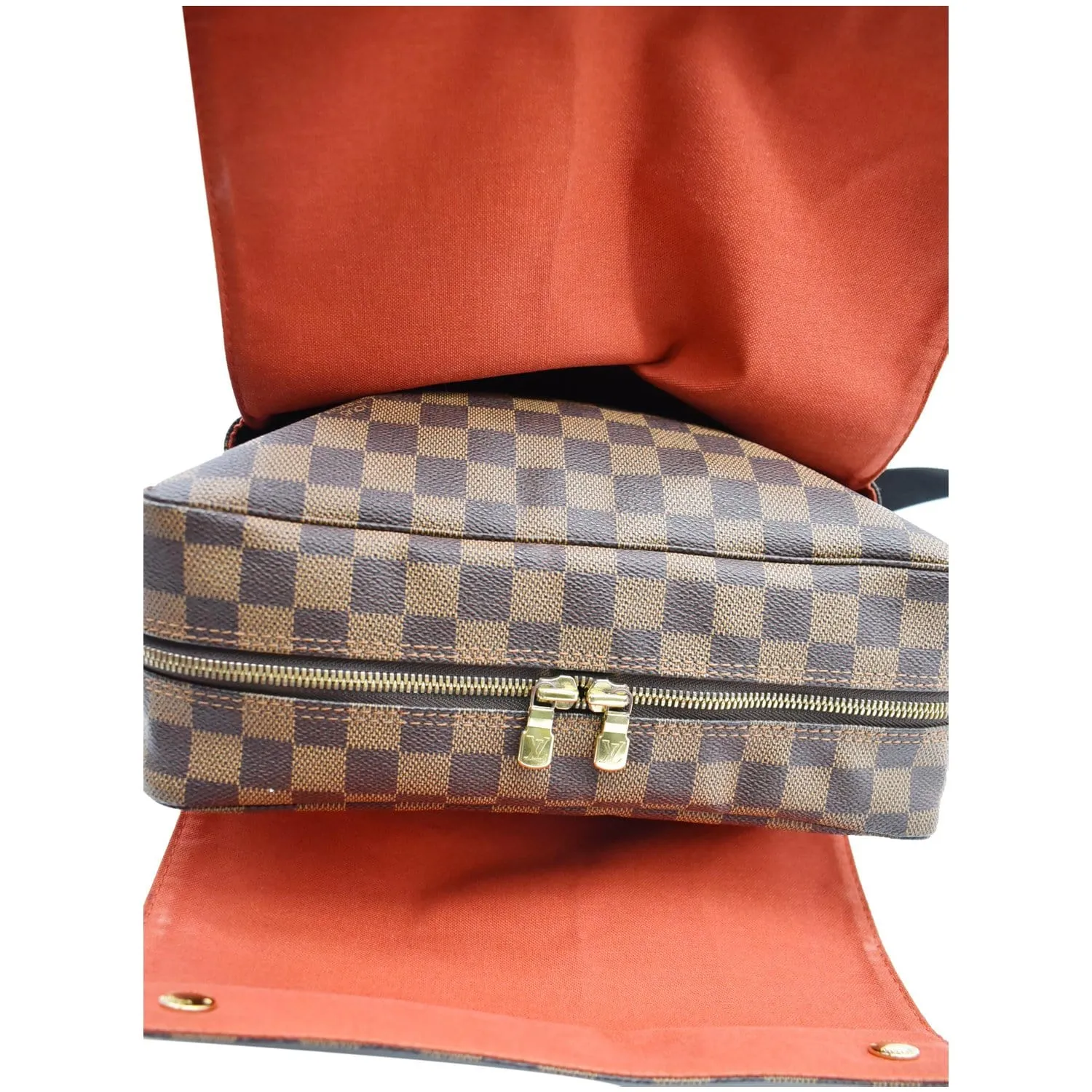 LOUIS VUITTON Naviglio Damier Ebene Messenger Bag Brown - 20% OFF