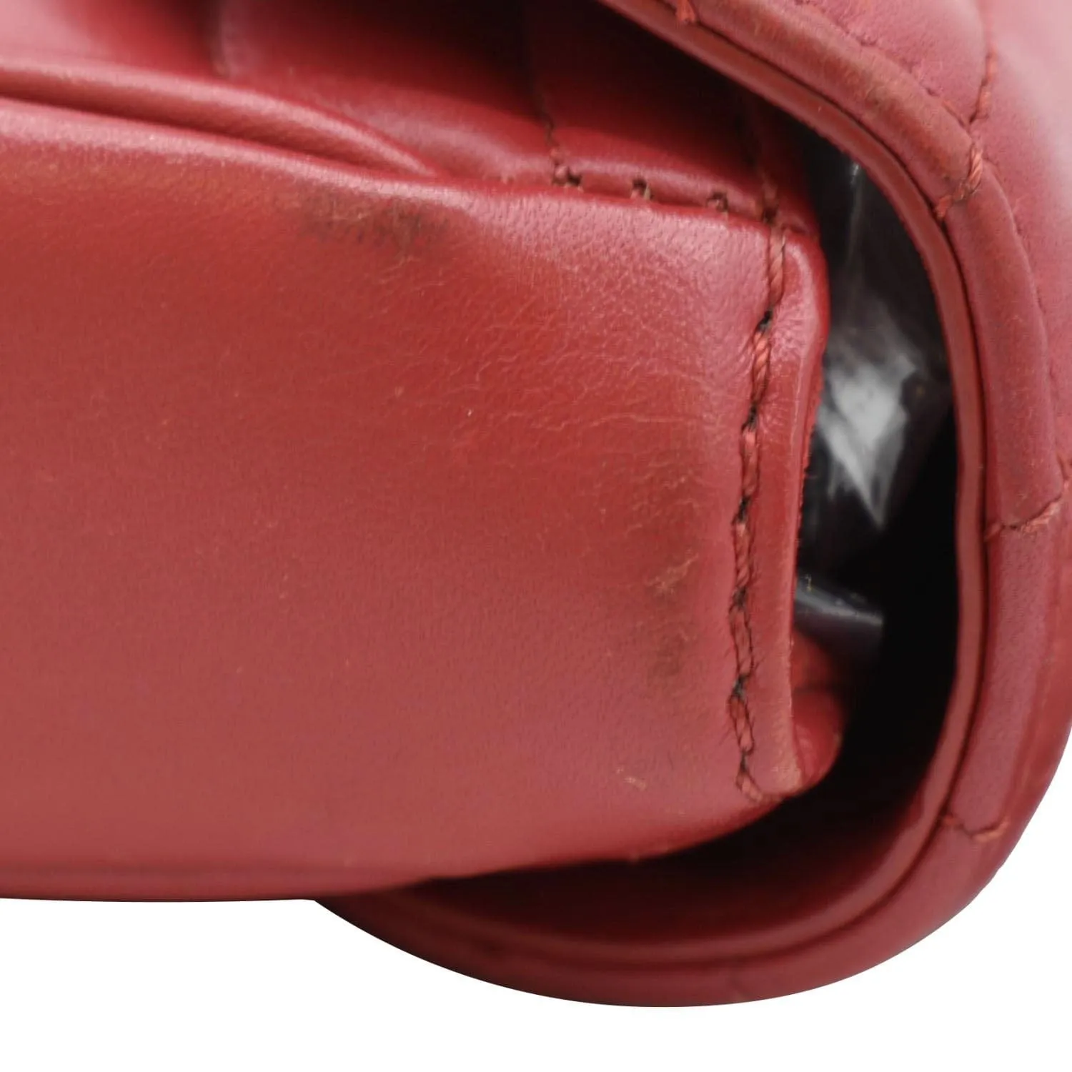 LOUIS VUITTON New Wave Chain MM Leather Shoulder Bag Red