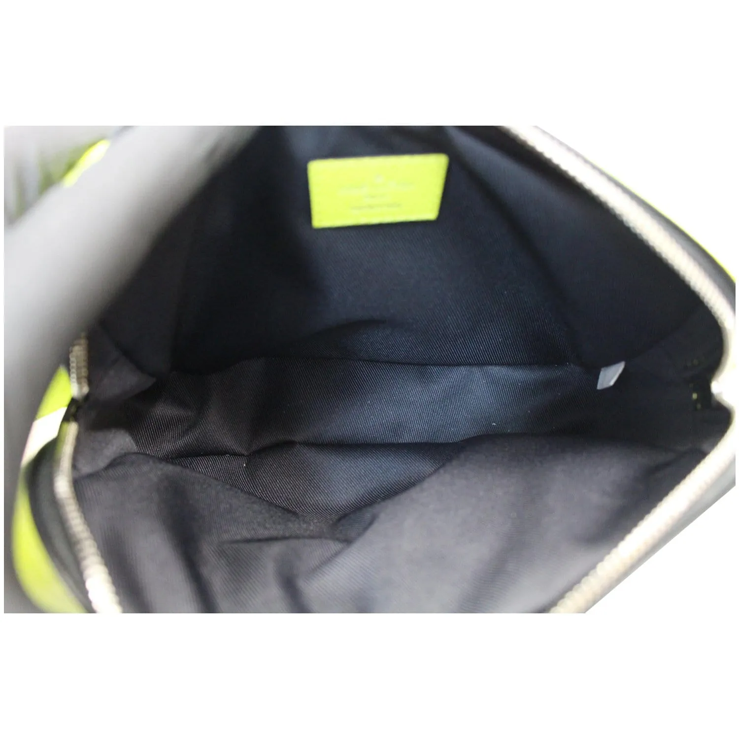 LOUIS VUITTON Outdoor Taiga Monogram Bahia Bumbag Lime Green