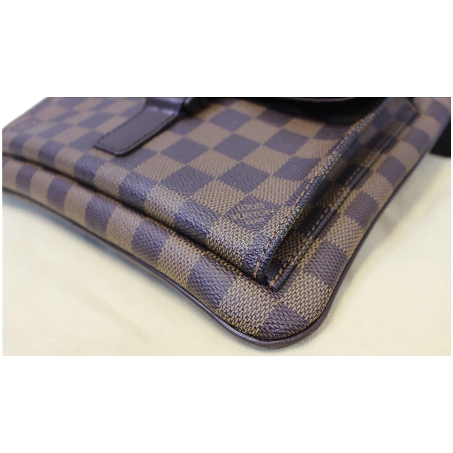 LOUIS VUITTON Pochette Melville Damier Ebene Shoulder Crossbody Bag