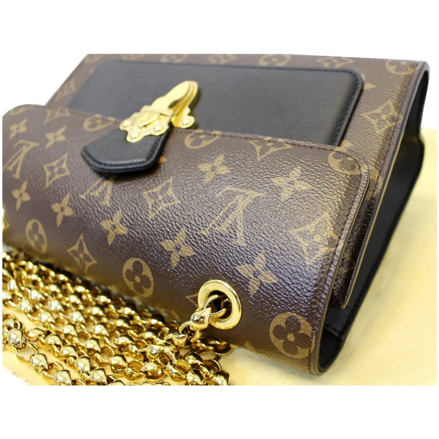LOUIS VUITTON Victoire Monogram Canvas Shoulder Crossbody Bag Noir