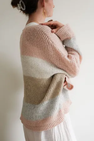 Lula V-Neck Striped