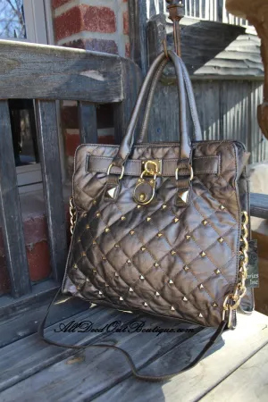 Luxcessories Inc. | Lock & Stud Purse Pewter