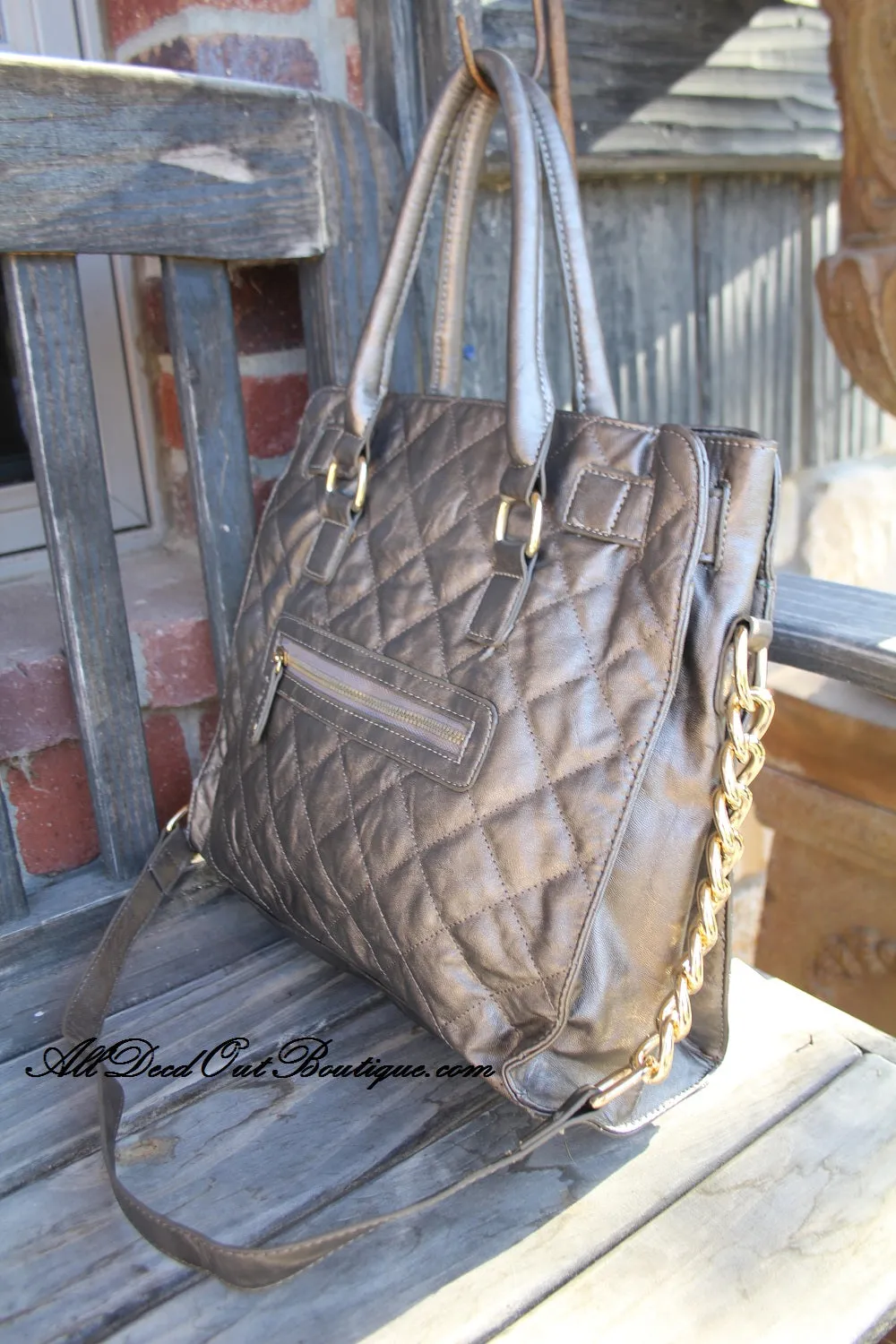 Luxcessories Inc. | Lock & Stud Purse Pewter